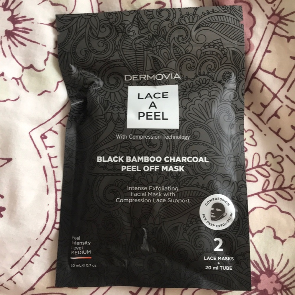 Dermovia Lace A Peel Bamboo Charcoal Peel Off Mask